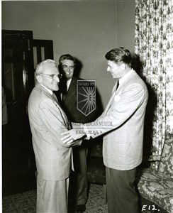 Image description is not available for 1955.108